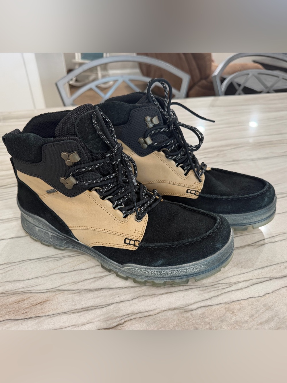 ECCO Men’s 45 US 11-11.5 Black Tan Leather Suede Hiking Boots